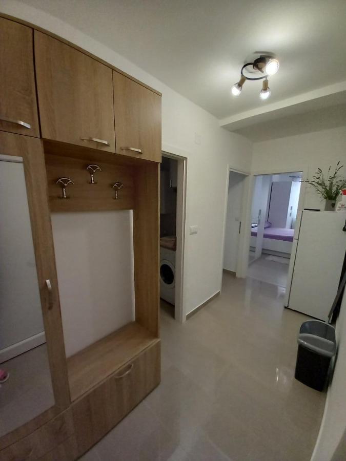 Apartman Marina セニ エクステリア 写真